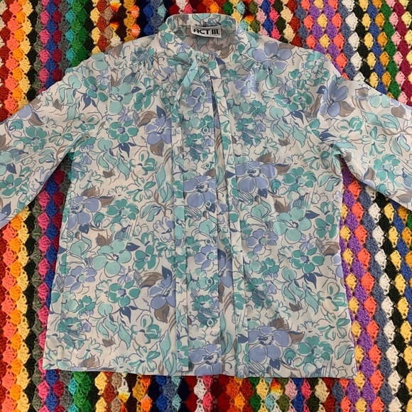 Vintage 1970s ACT III Union Made Pussy Bow Tie Collar Blouse Floral Prin… - Picture 11 of 16